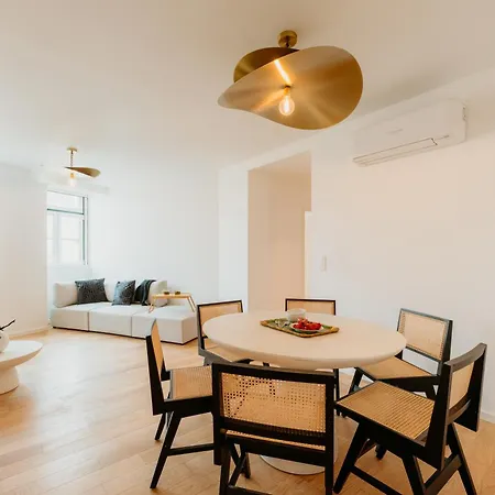 Mary Pink - No 2a - Gorgeous Two-bedroom