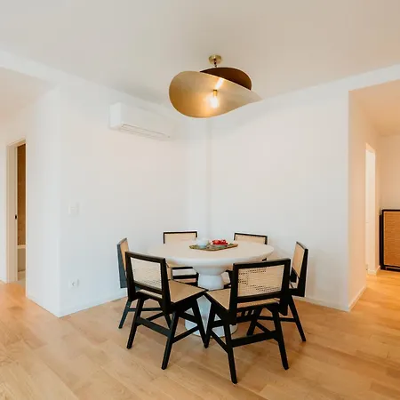 Mary Pink - No 2a - Gorgeous Two-bedroom